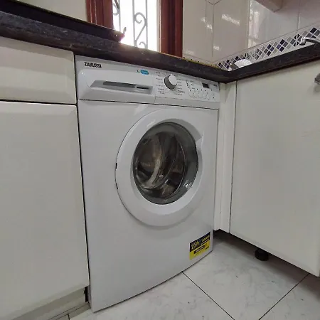 Tuul Etxea, En Caserio A 8km De Bilbao, Bano Compartido *