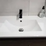 Habitación en casa particular Tuul Etxea, Habitación En Caserío A 8km De Bilbao, Baño Compartido