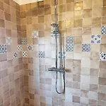 Tuul Etxea, Habitación En Caserío A 8km De Bilbao, Baño Compartido