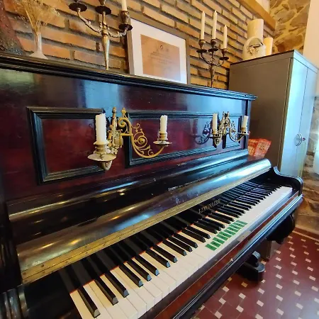 Tuul Etxea, En Caserio A 8km De Bilbao, Bano Compartido