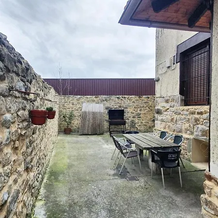 Tuul Etxea, En Caserio A 8km De Bilbao, Bano Compartido Homestay *