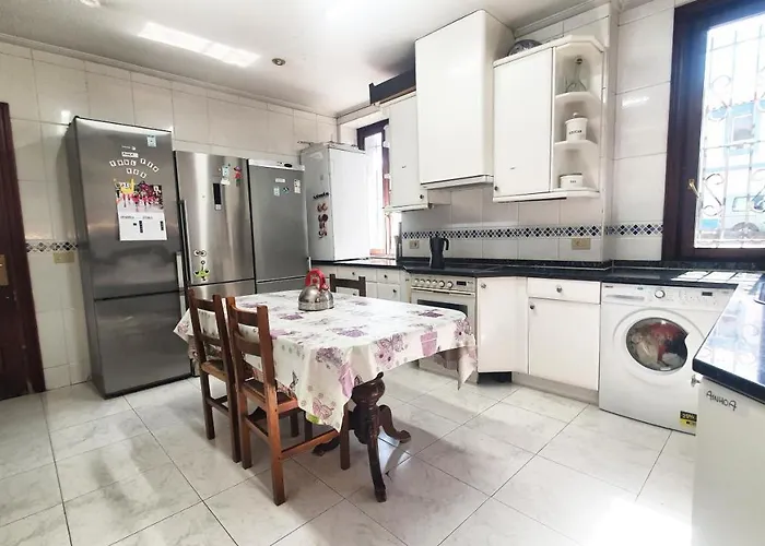 Tuul Etxea, En Caserio A 8km De Bilbao, Bano Compartido Galdakao