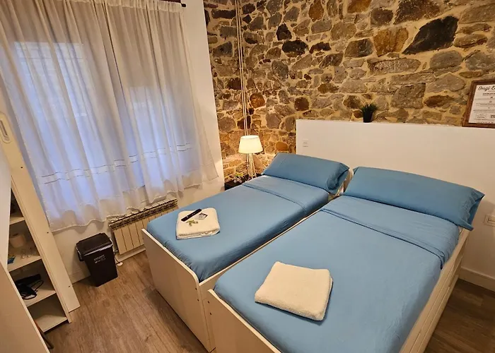 Tuul Etxea, En Caserio A 8km De Bilbao, Bano Compartido *