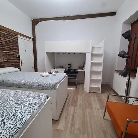 Habitación en casa particular Tuul Etxea, Habitación En Caserío A 8km De Bilbao, Baño Compartido