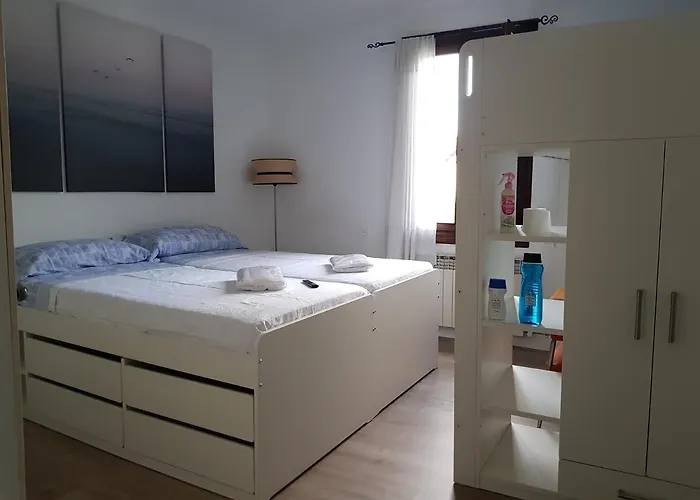 Tuul Etxea, En Caserio A 8km De Bilbao, Bano Compartido غالداكو