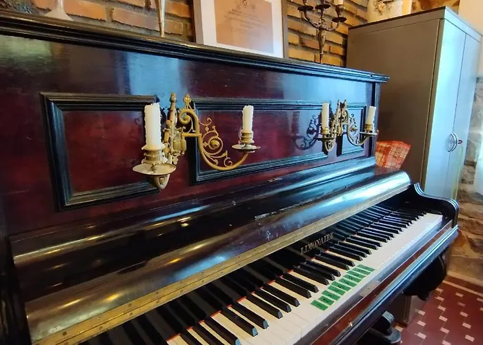 Tuul Etxea, En Caserio A 8km De Bilbao, Bano Compartido