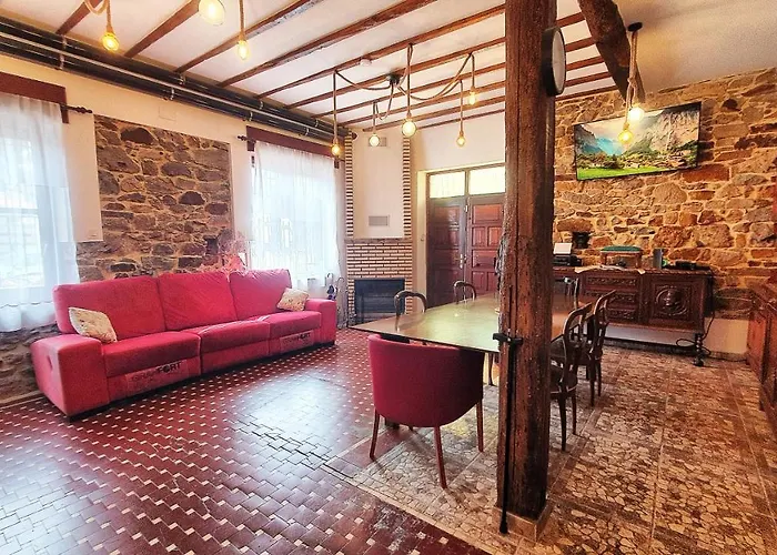 Tuul Etxea, En Caserio A 8km De Bilbao, Bano Compartido منزل للإقامة *